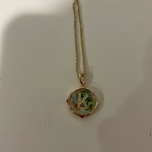 Kendra Scott Letter K Gold Disc Pendant Necklace in Iridescent Abalone